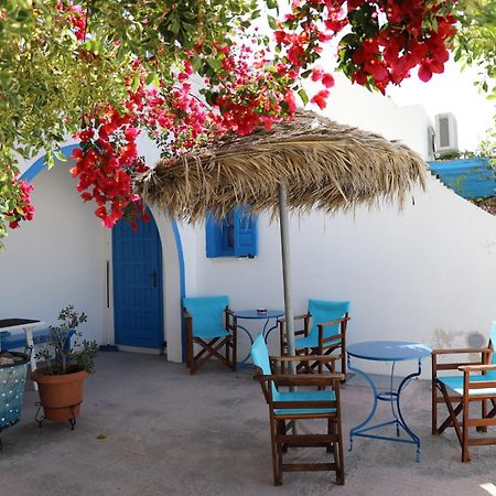Santorini Seaside Retreat - Flora'S Summer Escape بيريسا المظهر الخارجي الصورة