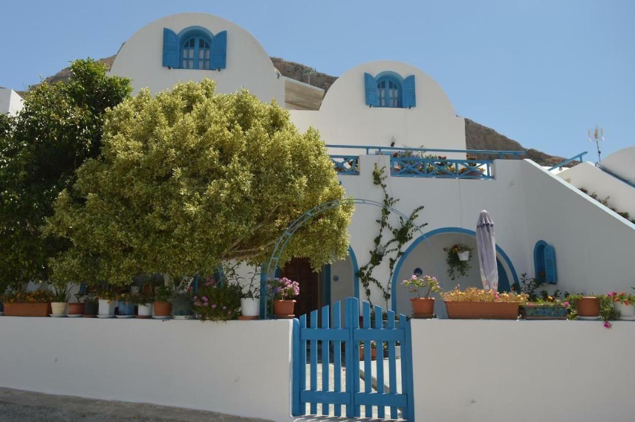 Santorini Seaside Retreat - Flora'S Summer Escape بيريسا المظهر الخارجي الصورة